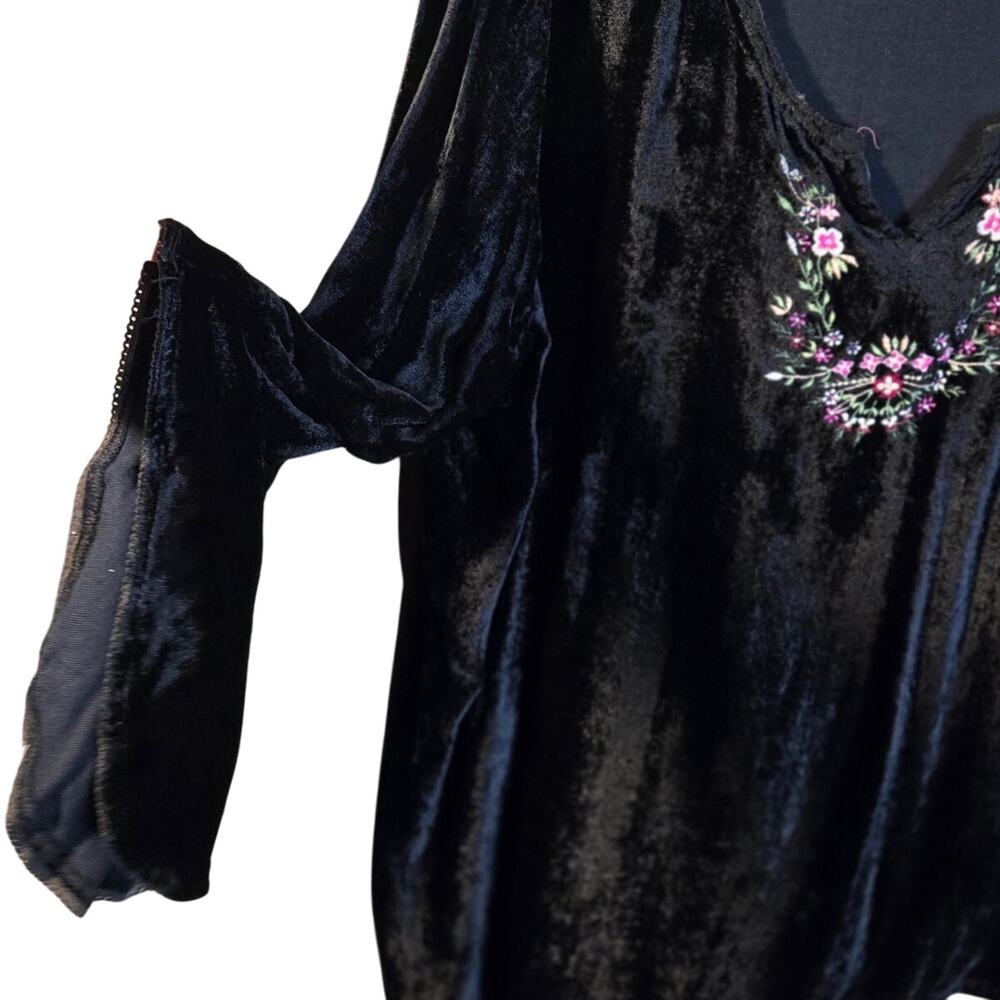 DCC Woman 2X Black Velvet Blouse/Top [180] - Picture 4 of 9